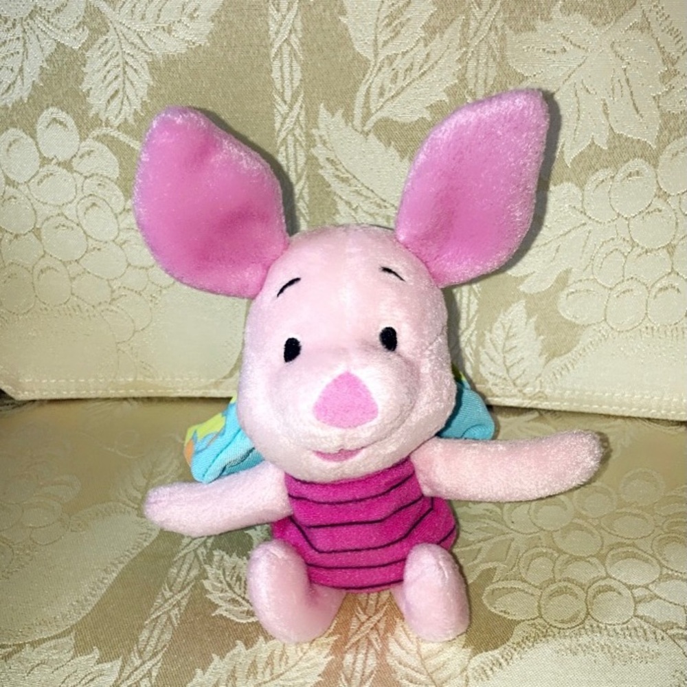 LIKE NEW!! Fisher-Price Spring Piglet(Easter